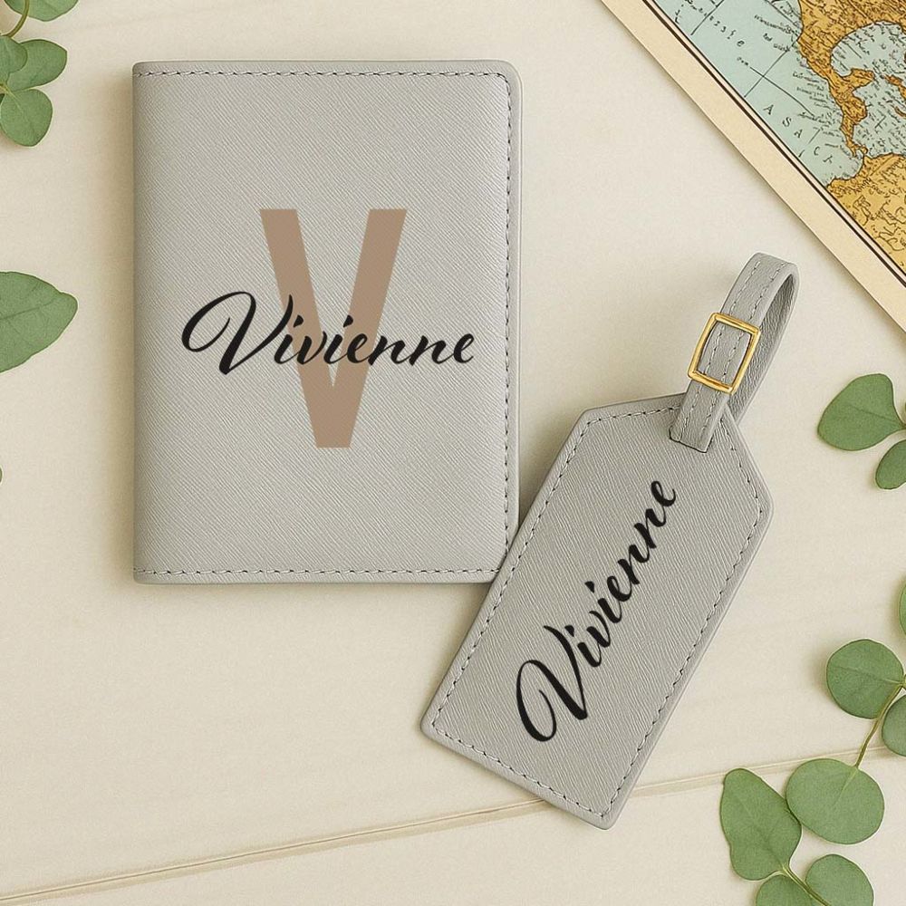 Personalisierbare Reisepasshülle und Koffertag mit Monogramm Personalisierbare Reisepasshülle und Koffertag mit Monogramm