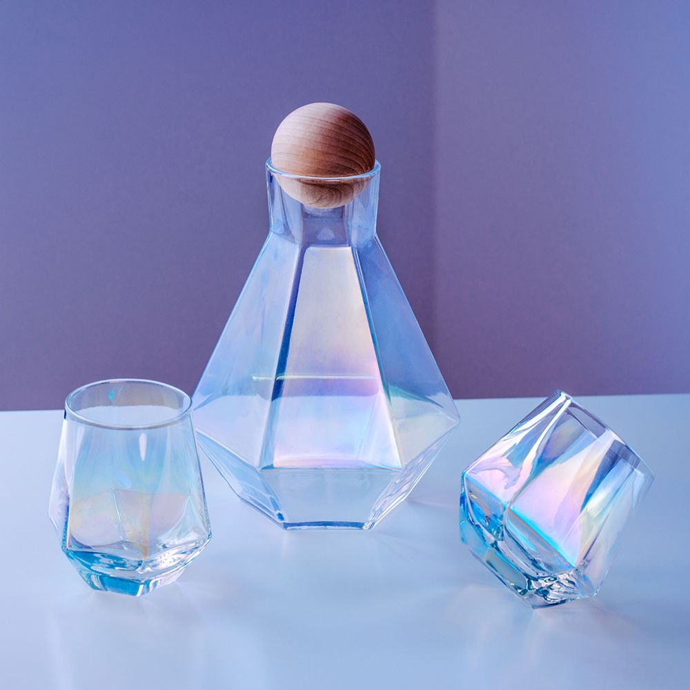 Coffret verres et carafe en forme de diamant 