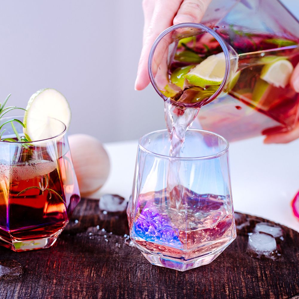 Coffret verres et carafe en forme de diamant 