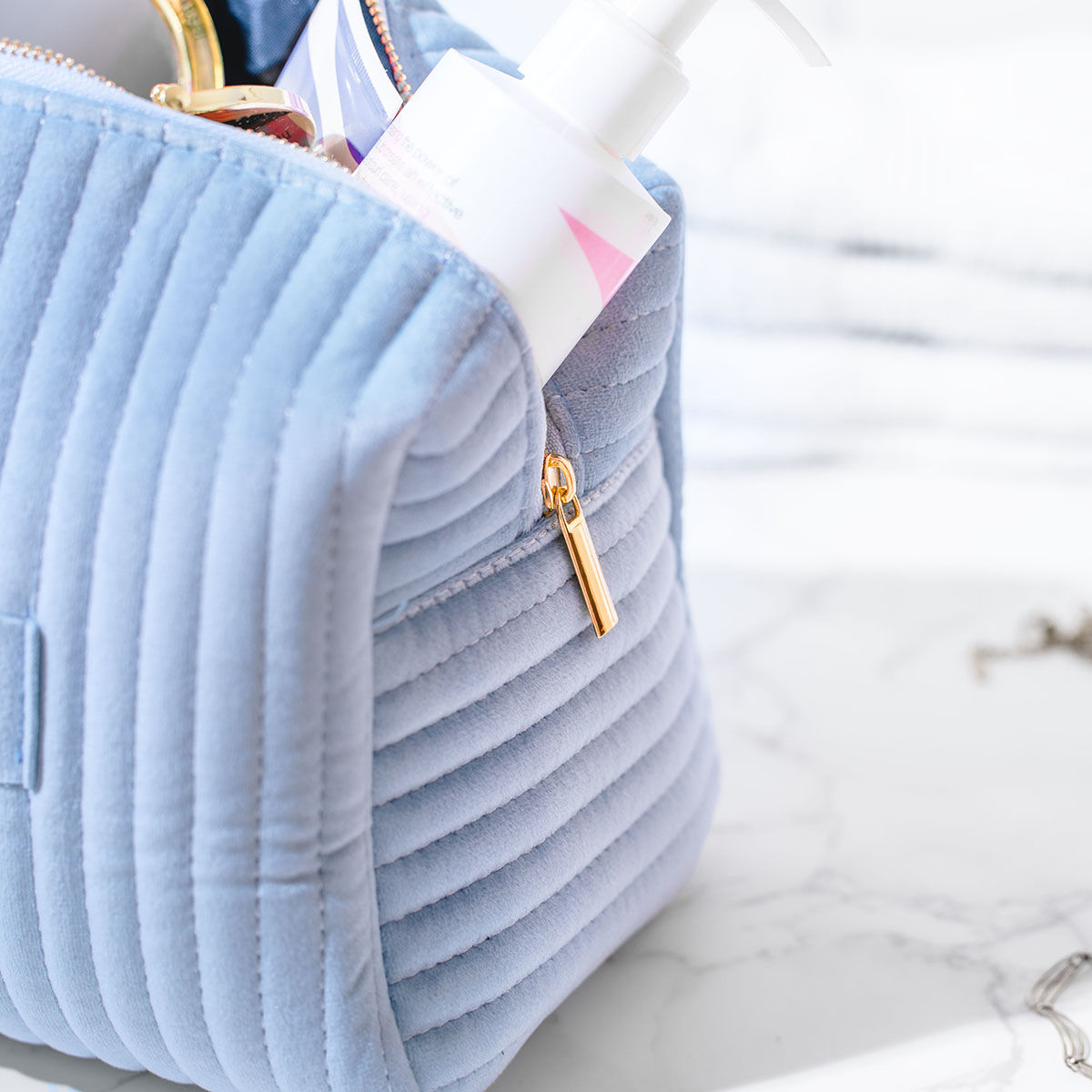 Trousse De Toilette Personnalisée Avec Prénom – Pochette Maquillage Cadeau Idéal Pour Elle (Nature/Rouge, 20x15x5 Cm)