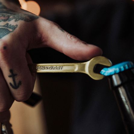 Décapsuleur clé à outils