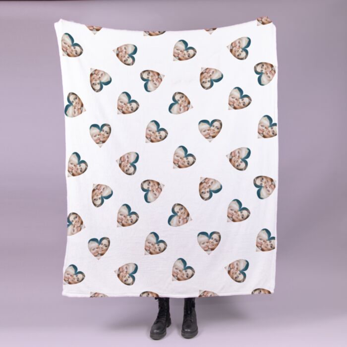 Petite couverture multivisage avec cœur