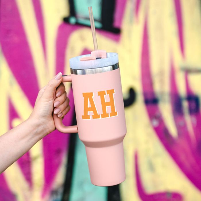 Gobelet personnalisé avec paille et monogramme