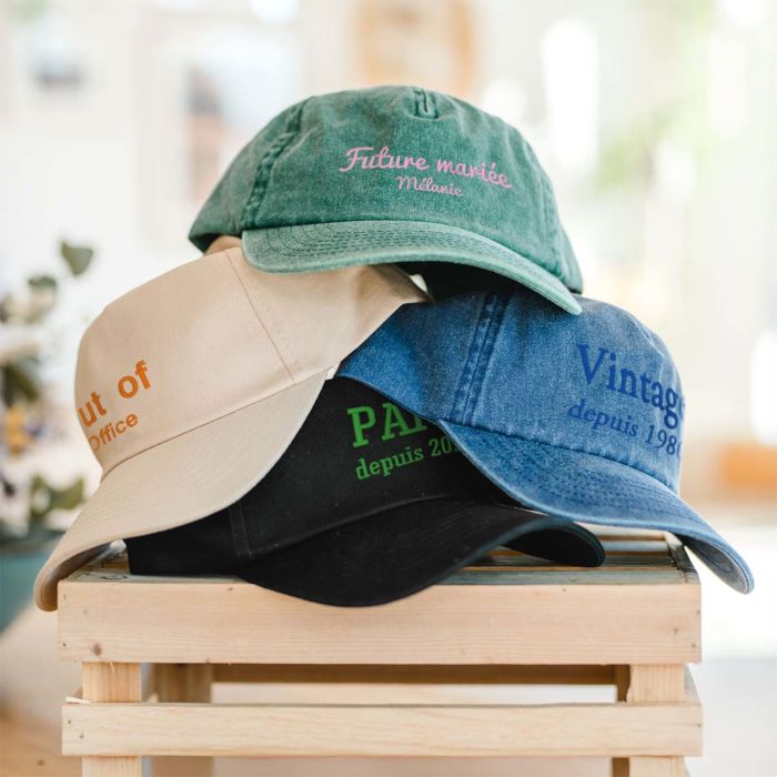 Casquette personnalisée avec 2 lignes - Brodée
