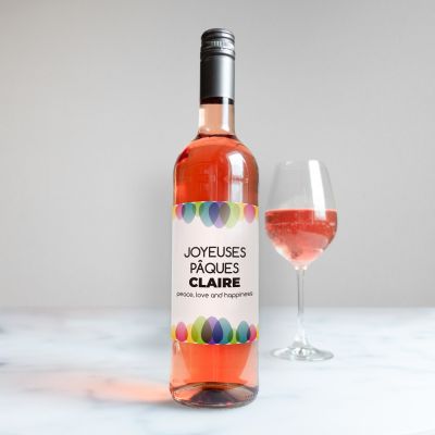 Bouteille de vin pour Pâques avec texte Bouteille de vin pour Pâques avec texte