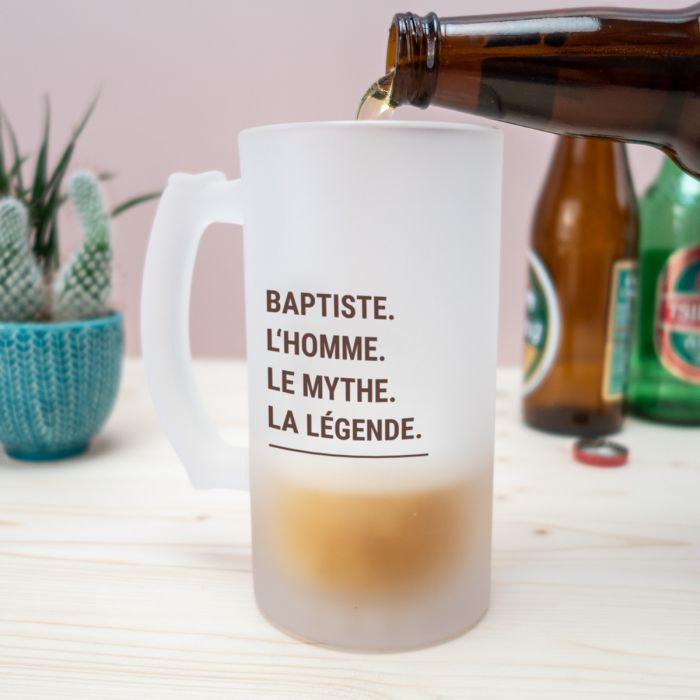 Idée cadeau : la chope de bière moderne et personnalisable Idée cadeau : la chope de bière moderne et personnalisable
